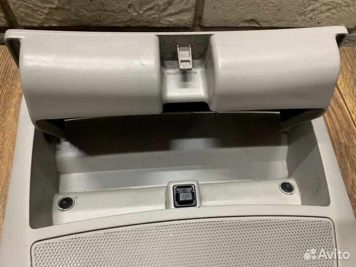 Nissan X-Trail T32 Плафон салонный