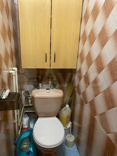 2-к. квартира, 47 м², 1/9 эт.