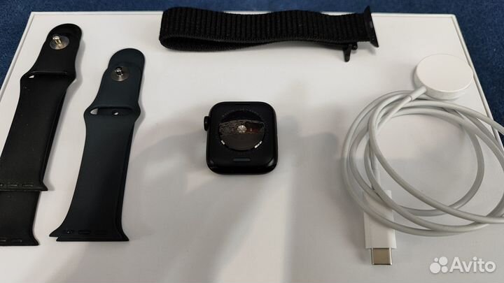 Часы Apple watch se 2 40 mm 2023