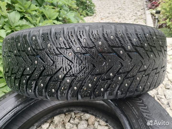 Nokian Tyres Hakkapeliitta 8 SUV 225/65 R17 106T