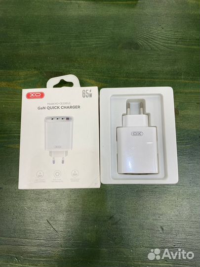 Сетевое зарядное устройство