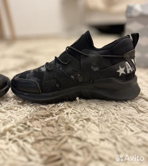 Кроссовки женские vitacci