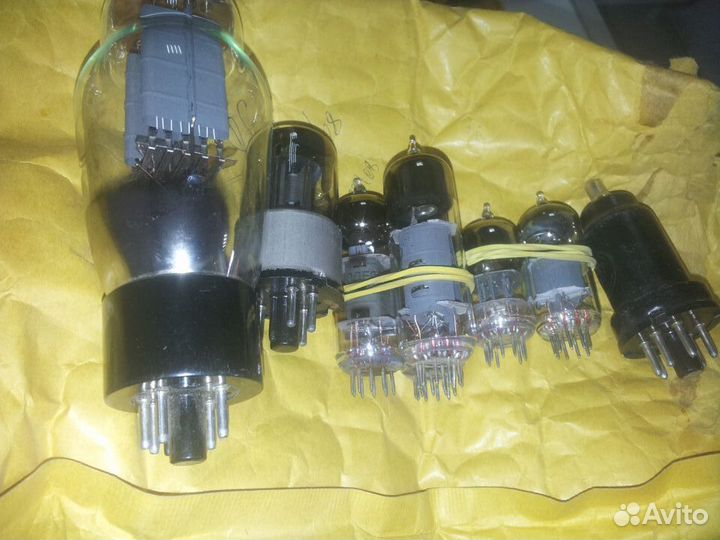 Радиолампы разные и звуковые трансформаторы
