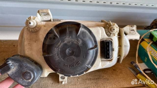 Фары Volkswagen Golf 3