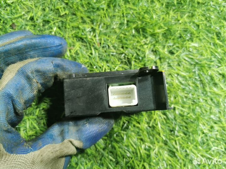 Блок электронный Nissan Tiida (C11) I