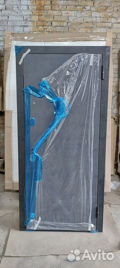 Дверь входная Монтана