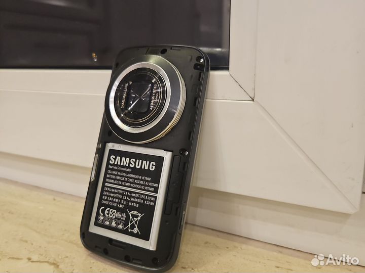 Samsung Galaxy K Zoom SM-C115, 2/8 ГБ