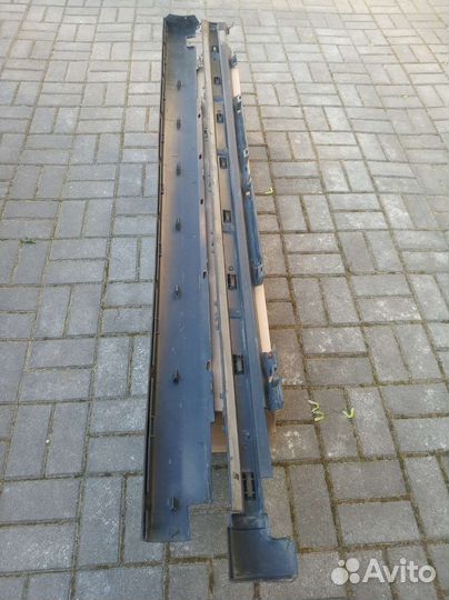 Накладки порога VW sharan 2004 г.в. 7M3853890