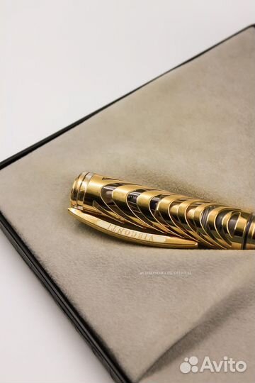 Золотая перьевая ручка Visconti Gold Ripple