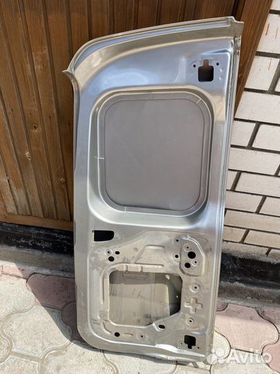 Дверь багажника LADA largus