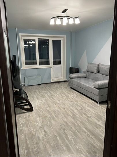 2-к. квартира, 52 м², 9/9 эт.