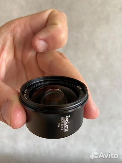Объектив на iPhone ExoLens Pro Zeiss Wide Angle