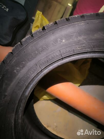 Nokian Tyres Hakkapeliitta 7 215/55 R17 98T