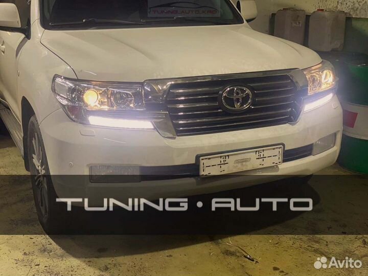 Фары + решетка Toyota Land Cruiser 200 E8958