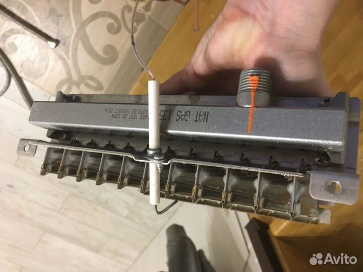 Электрод розжига и контроля пламени с горелкой