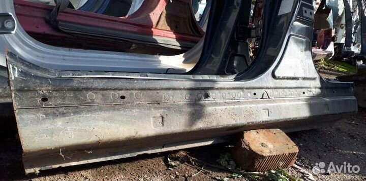 Стойка кузова левая Infiniti Fx37 S51