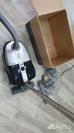 Пылесос Hotpoint Aricton