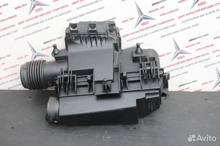 Корпус воздушного фильтра w204 M271 мерседес