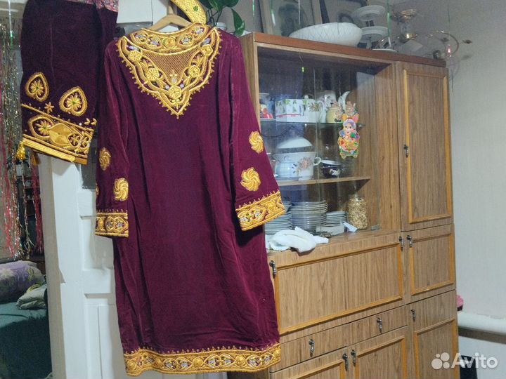 Узбекский национальный костюм ручной работы
