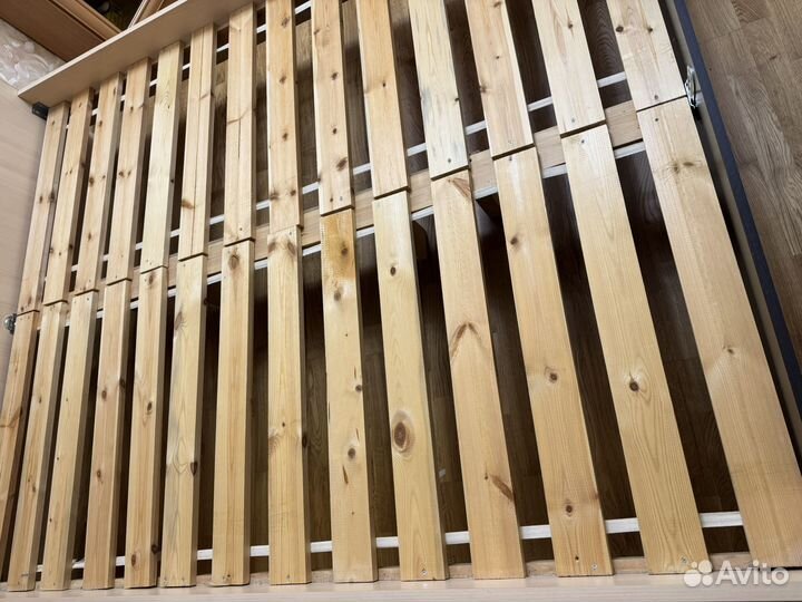 Кровать двуспальная 180x200