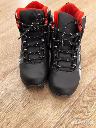 Лыжные ботинки spine 39 размер