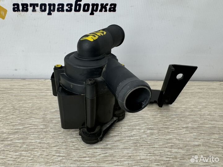 Насос системы охлаждения Audi A4 B8 2009