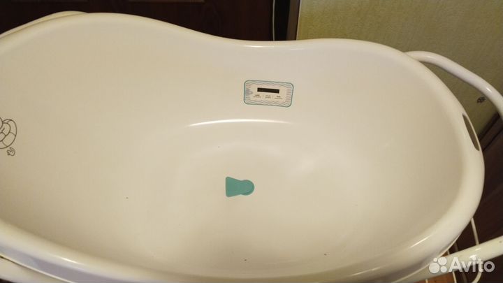 Детская ванночка с подставкой