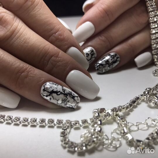 Маникюр, педикюр