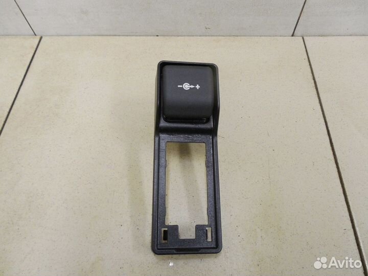 Кронштейн (сопут. товар) 1-серия E87/E81 2004