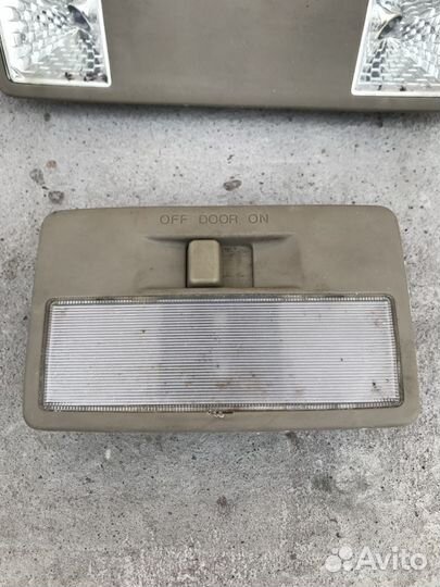 Плафон салонный Mazda 3 (BK)