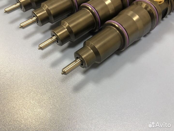 Насос-форсунки Volvo D12 20430583