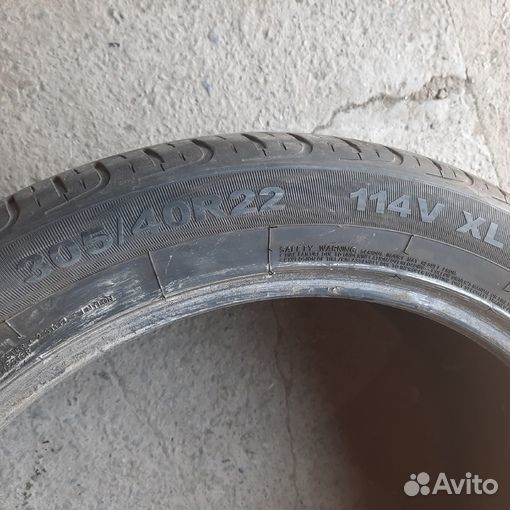Aplus A607 305/40 R22