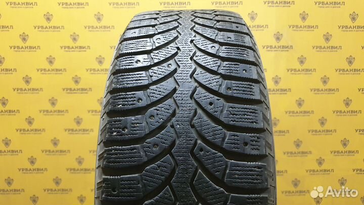 Bridgestone Blizzak Spike-01 215/60 R16