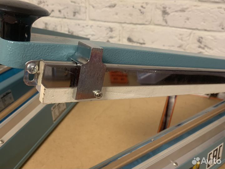 Запайщик пакетов 500 с ножом металлический