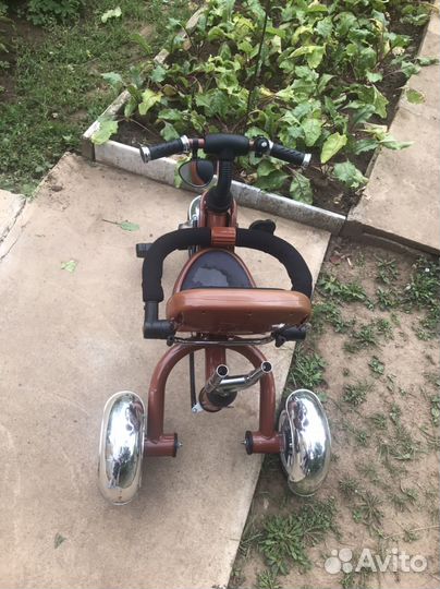 Велосипед-каталка 3-х колесный