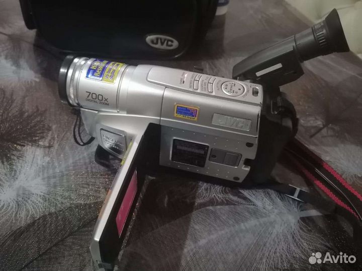 Видеокамера jvc