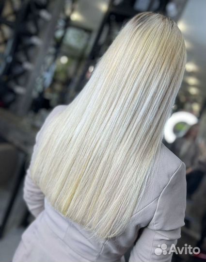 Модель на наращивание волос. Оплата за расходники