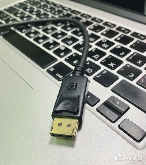 Mini displayport to displayport