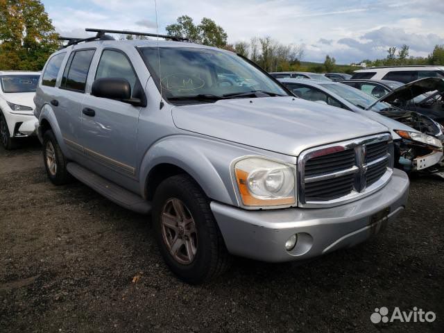 В разборе Dodge Durango 2005 года