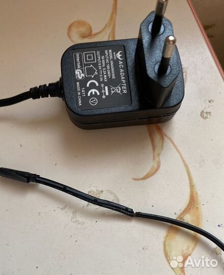 54-клавишный электронный синтезатор Supra