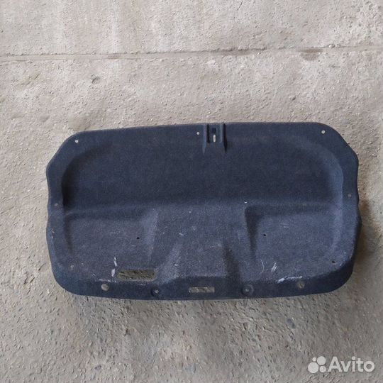 Обшивка крышки багажника задняя Nissan Teana J32