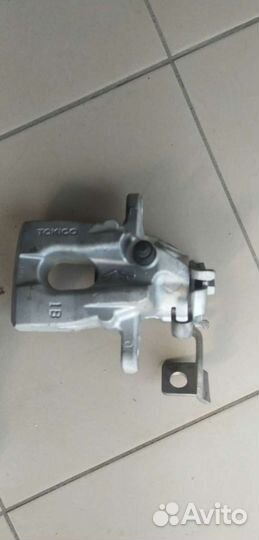 Задние тормозные суппорта Toyota Corolla/Auris