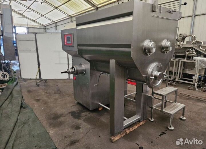 Куттер вакуумный