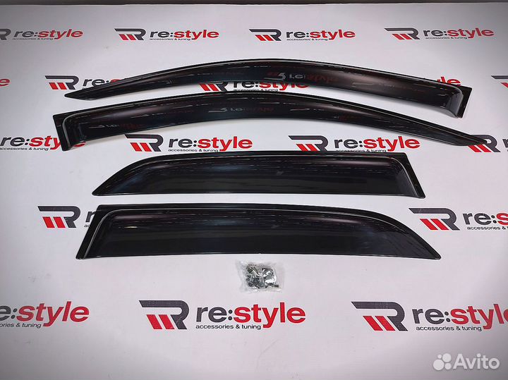 Ветровики Toyota Rush 200