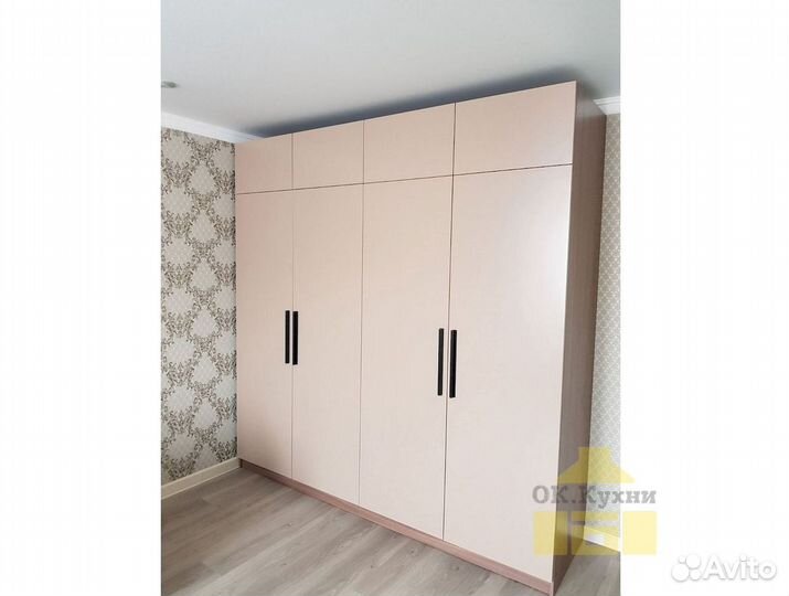 Встроенный шкаф