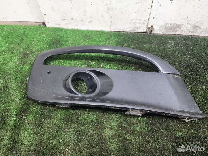 Рамка птф передняя правая Kia Ceed JD 2015-2018