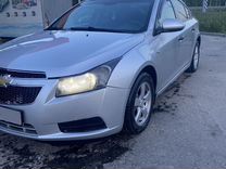 Chevrolet Cruze 1.6 AT, 2011, 199 999 км, с пробегом, цена 450 000 руб.