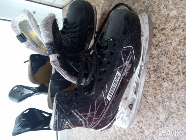 Хоккейные коньки bauer 1s, р-р 6,5