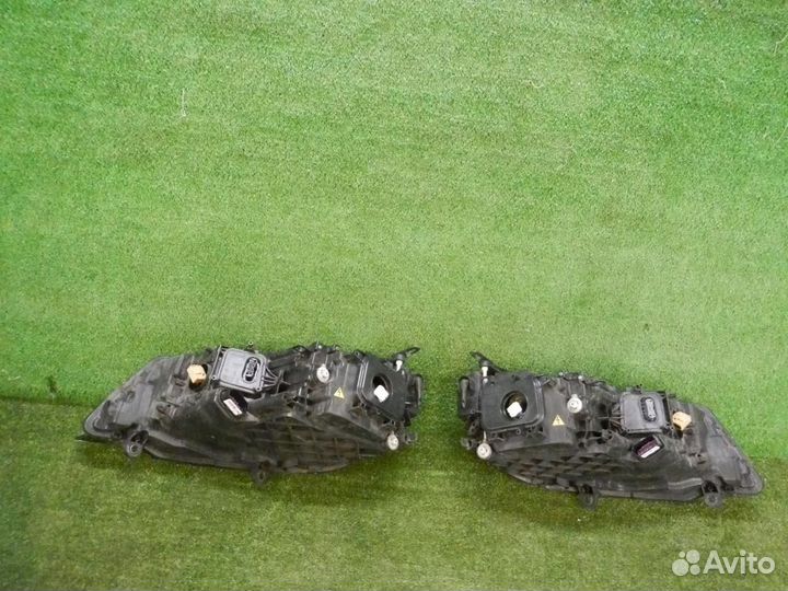 Фара передняя (комплект) Volkswagen Touareg