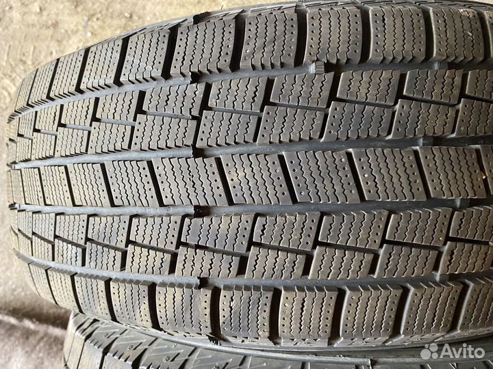 Goform W705 215/60 R16 99